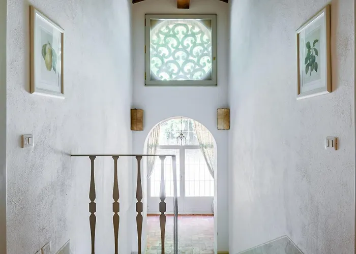 GuestHost - La Serra Vitignano - Villa with Pool *